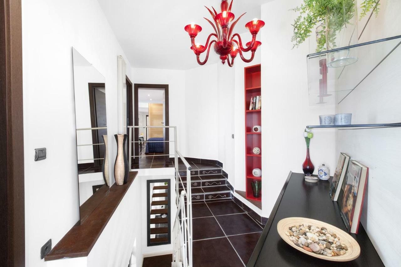 Amore Rentals - Casa Augusta A Sorrento Esterno foto