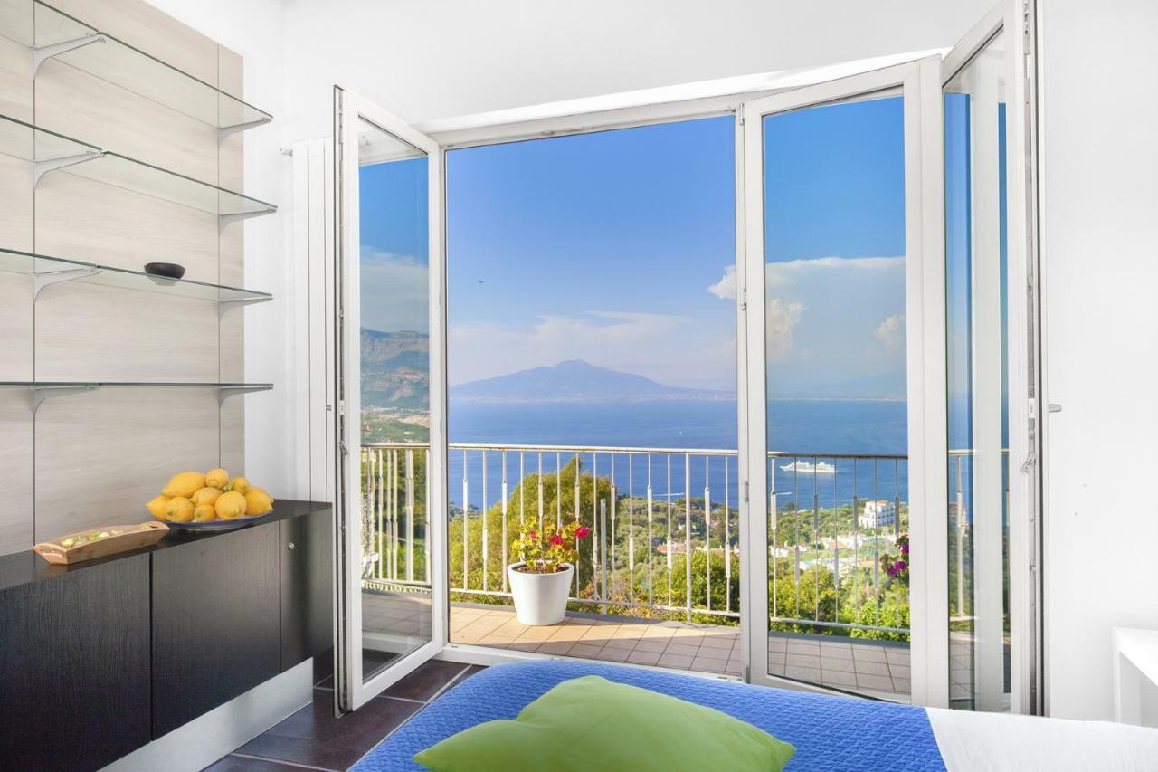 Amore Rentals - Casa Augusta A Sorrento Esterno foto